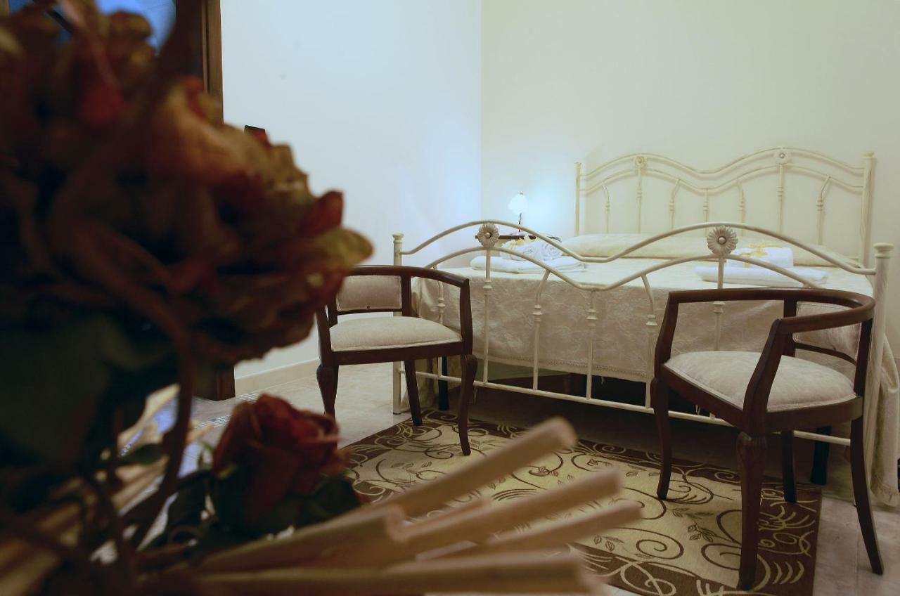 Donna Concetta Casa Vacanze Феллине Экстерьер фото